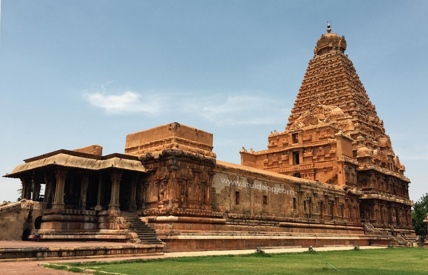 The Grandeur of Dravida Style- Dynasties and Temple Architecture