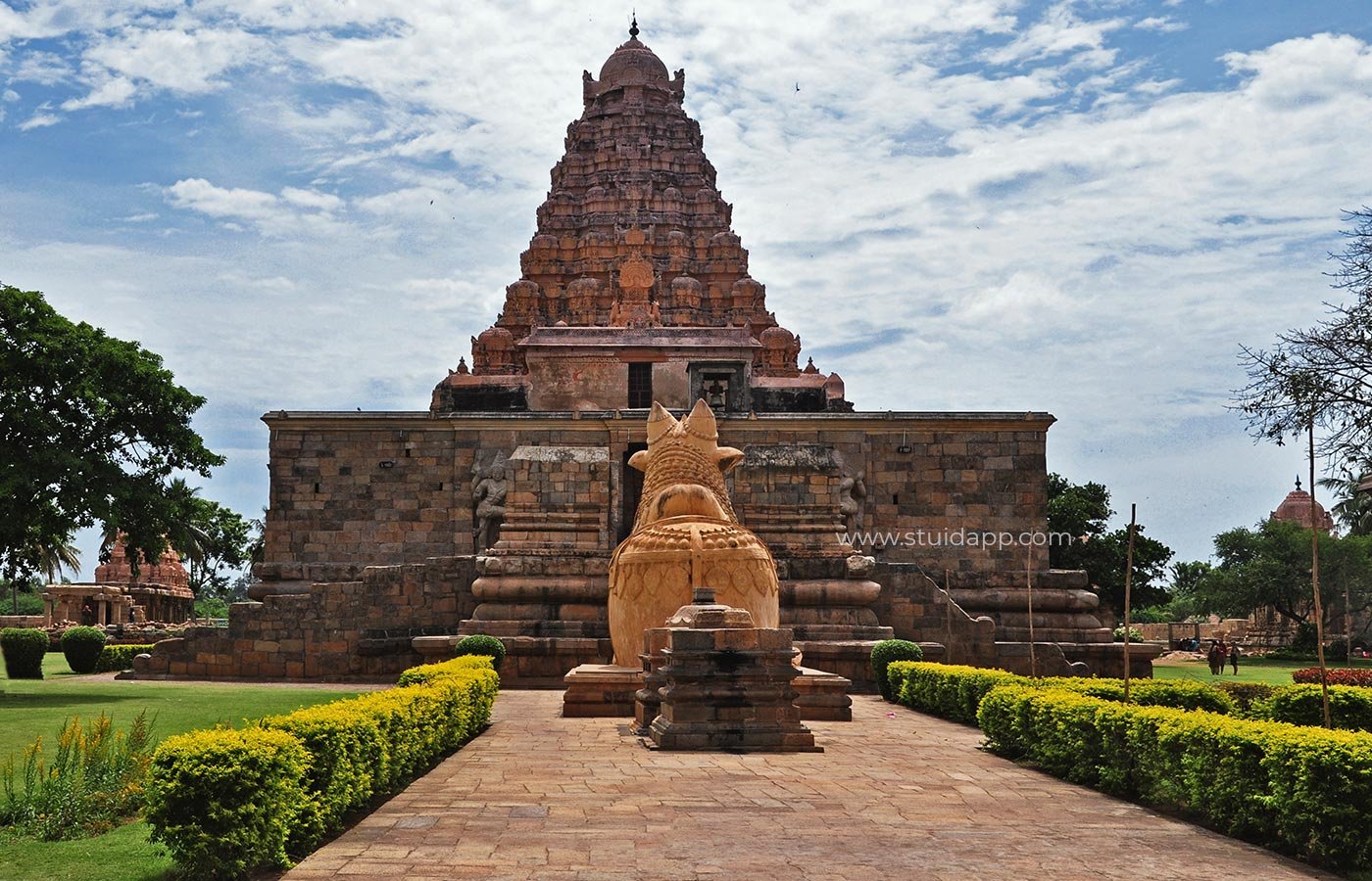 The Grandeur of Dravida Style- Dynasties and Temple Architecture